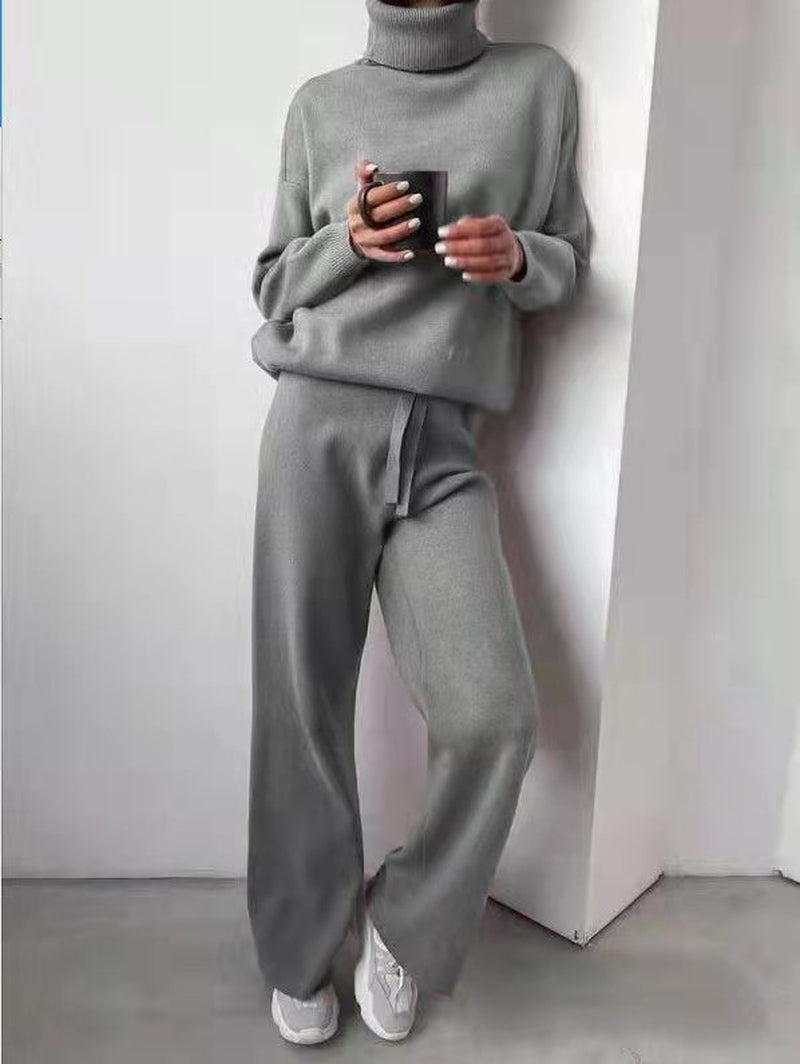 Women's two-piece knit lounge set
