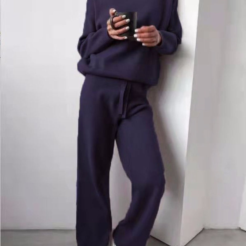 Women's two-piece knit lounge set