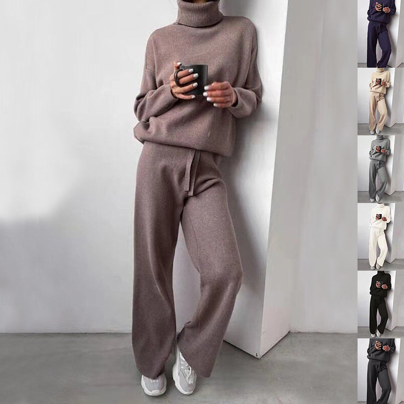 Women's two-piece knit lounge set