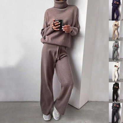 Women's two-piece knit lounge set